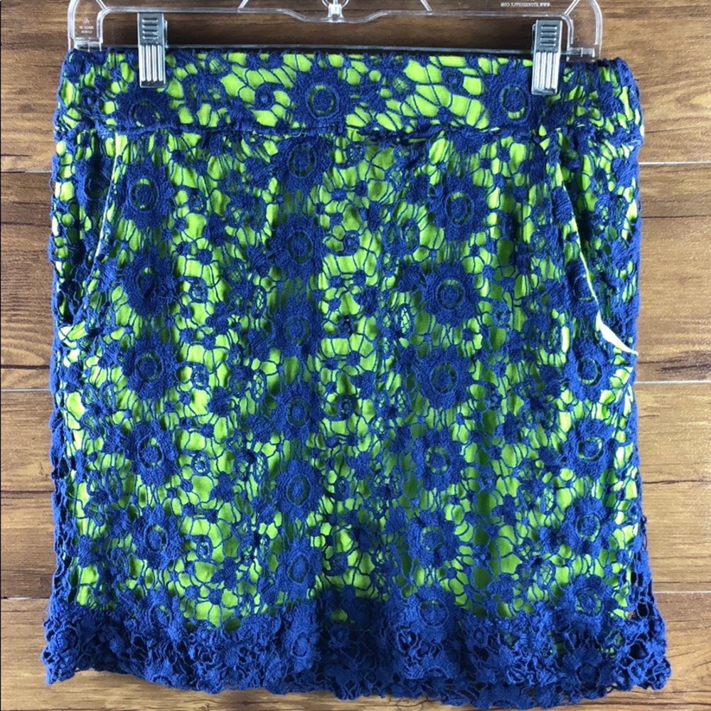 Knitted Dove women’s skirt size small